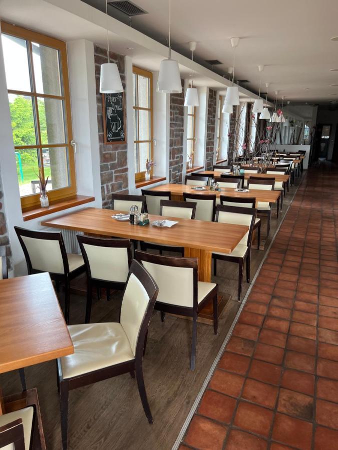 Hotel Krusnohorsky Dvur Cínovec Eksteriør bilde