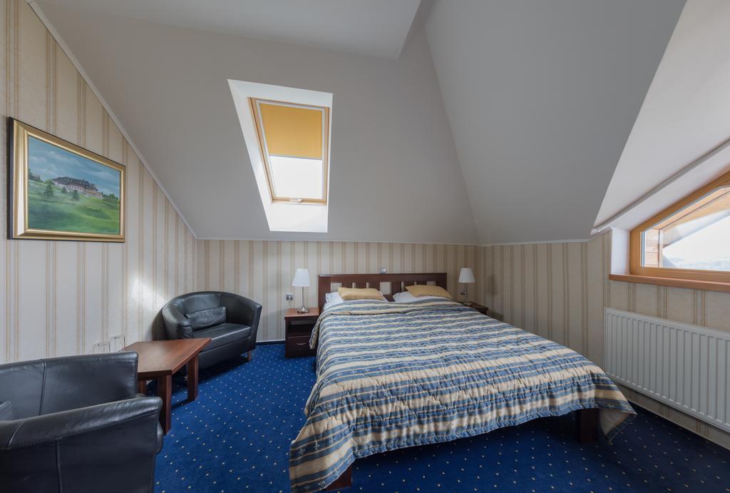 Hotel Krusnohorsky Dvur Cínovec Eksteriør bilde