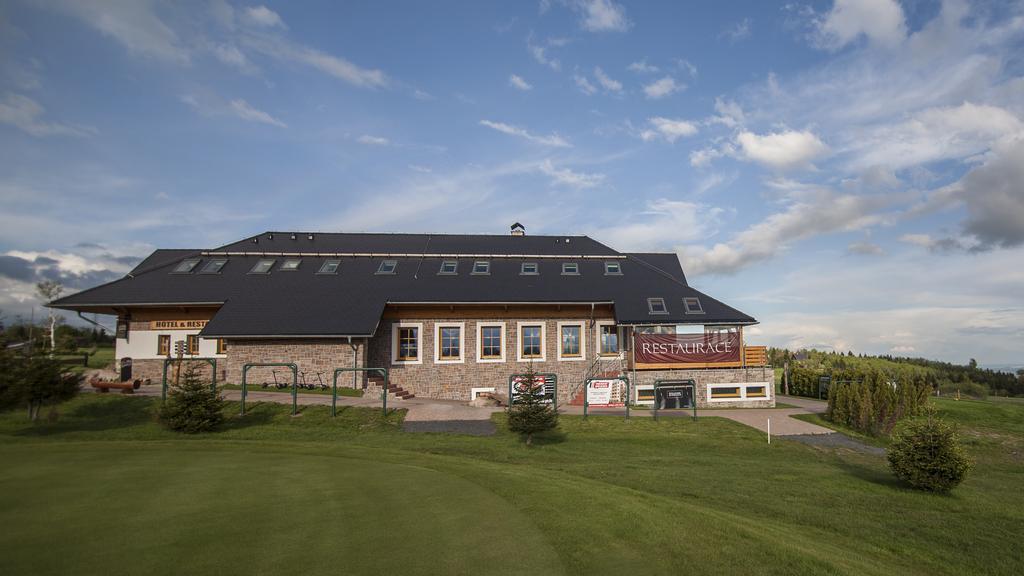 Hotel Krusnohorsky Dvur Cínovec Eksteriør bilde